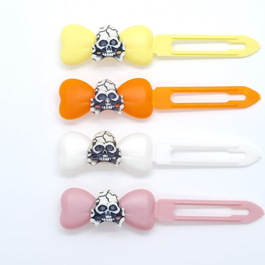 Halloween Skull & Crossbones Barrette 4.5cm Novelty clip