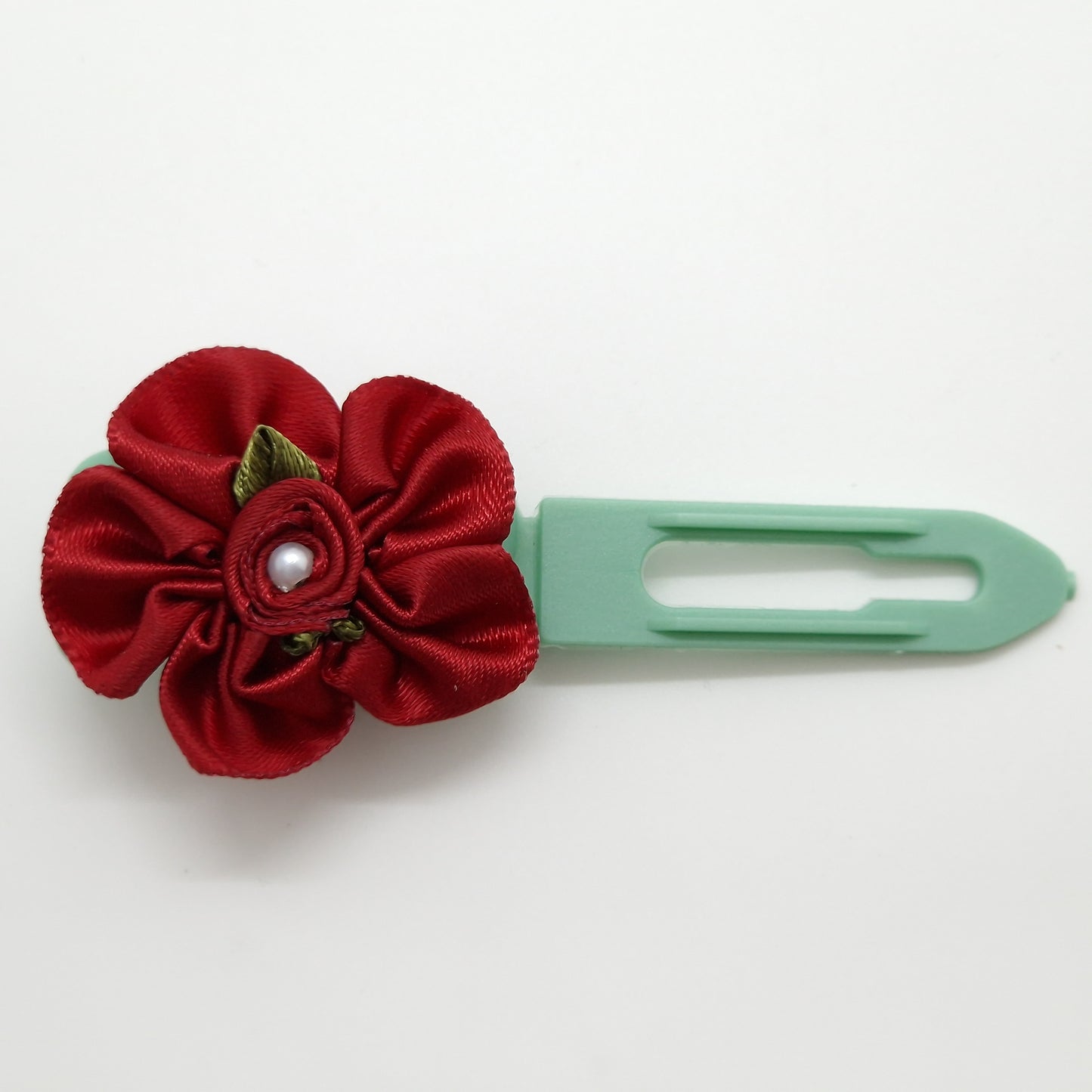 Soft Ribbon Roses With Pearl Center on 3.5cm Clip