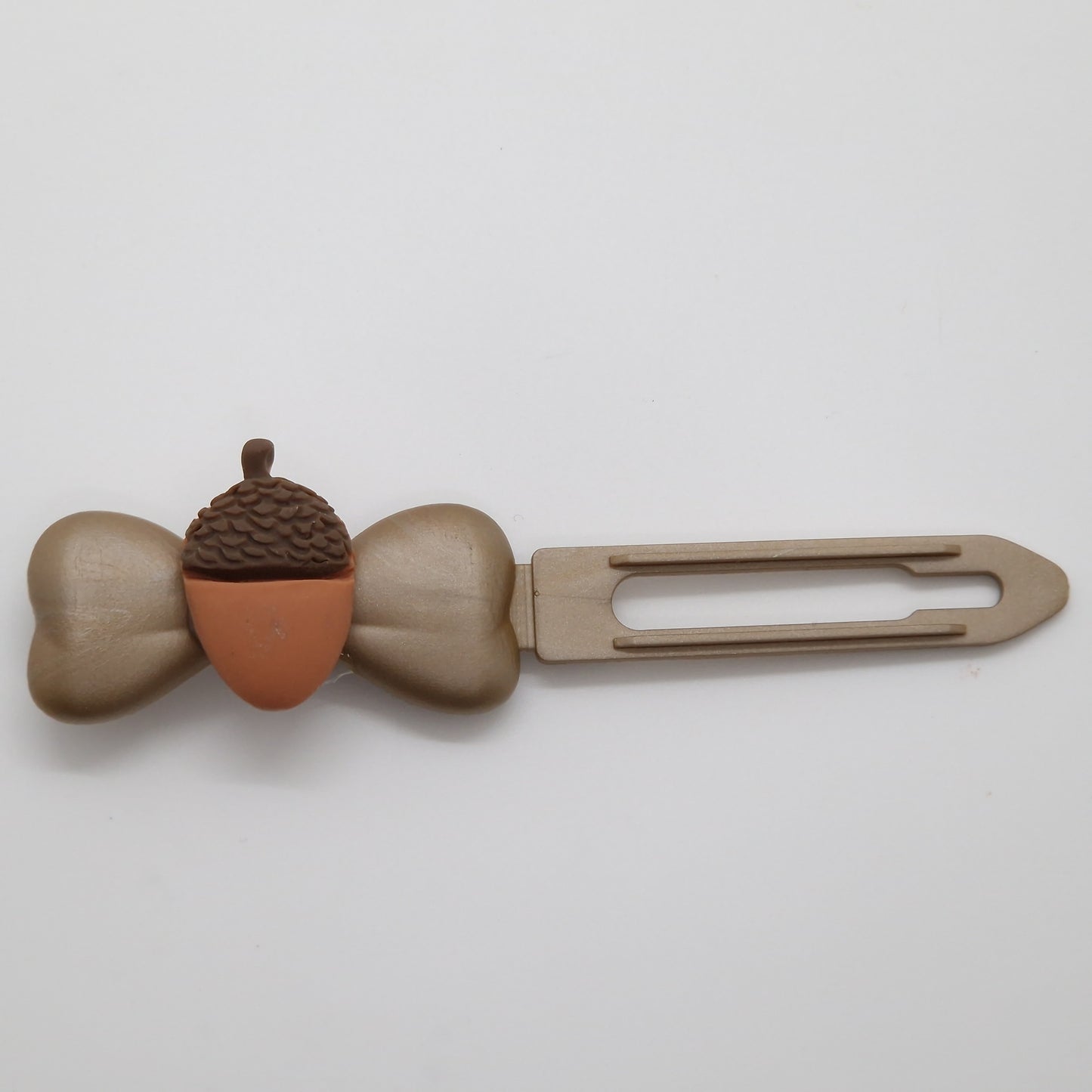 Acorns on 4.5cm Clip