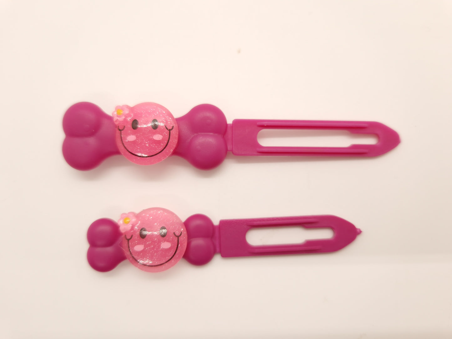 Smiley Face Barrette Novelty 3.5cm & 4.5cm clip