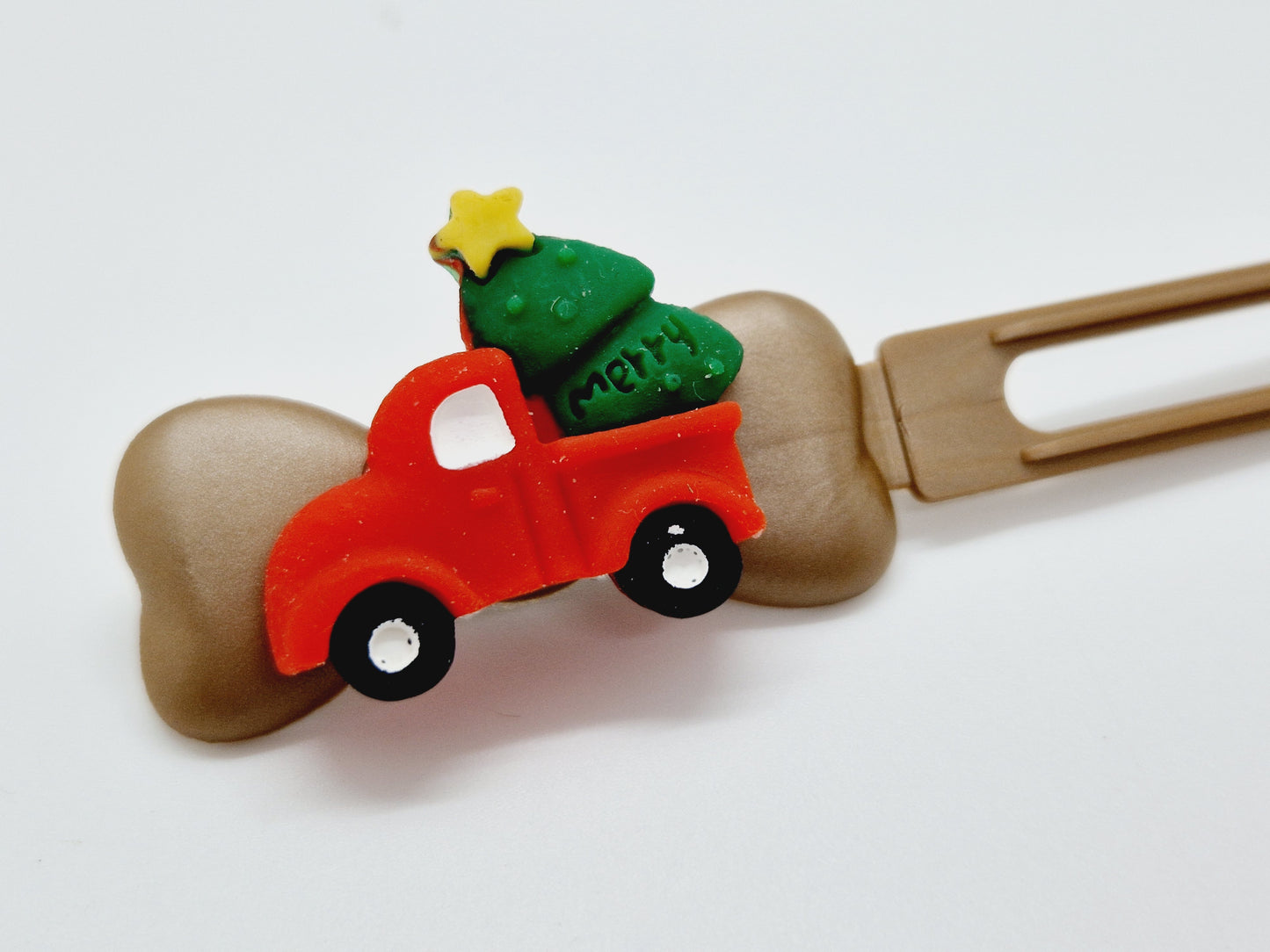 Christmas car on a 4.5cm clip