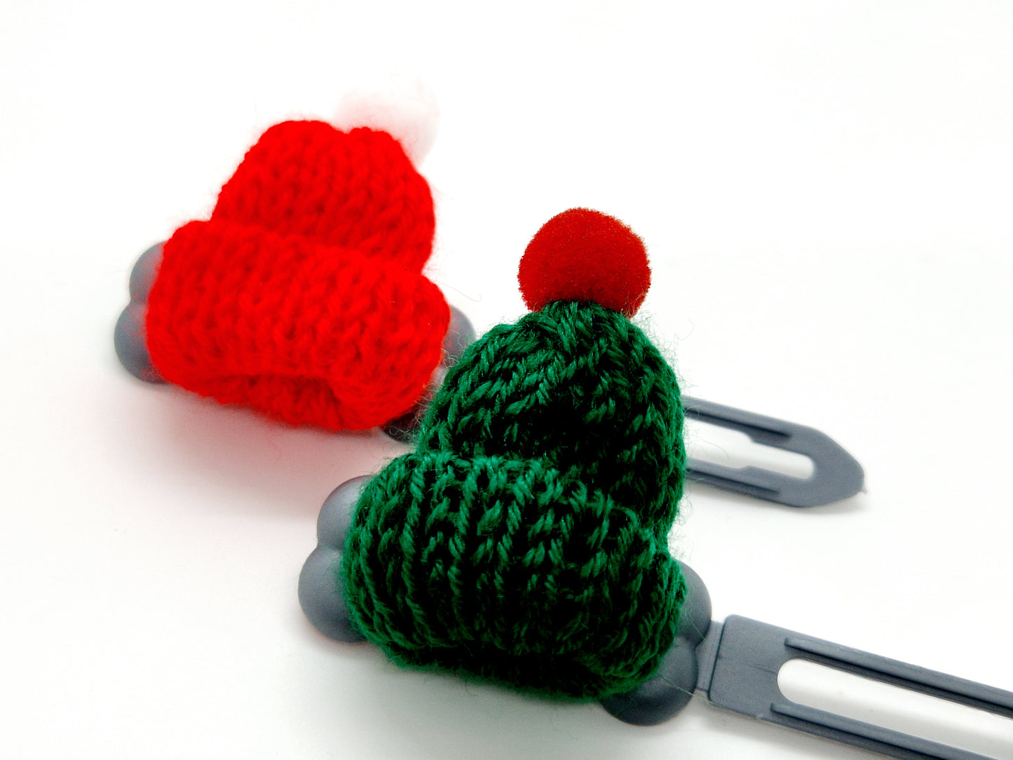 Winter Woolly hat Novelty clip