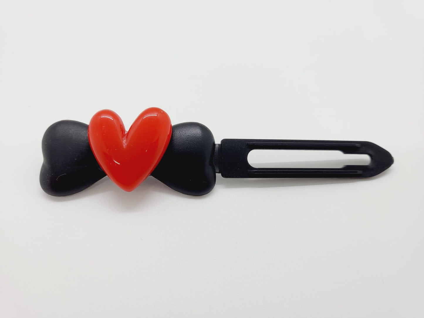 Valentine red heart on 3.5cm & 4.5cm Clips