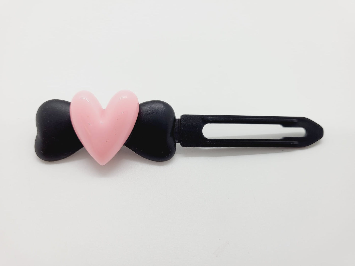 Valentine pink heart on 4.5cm Clips