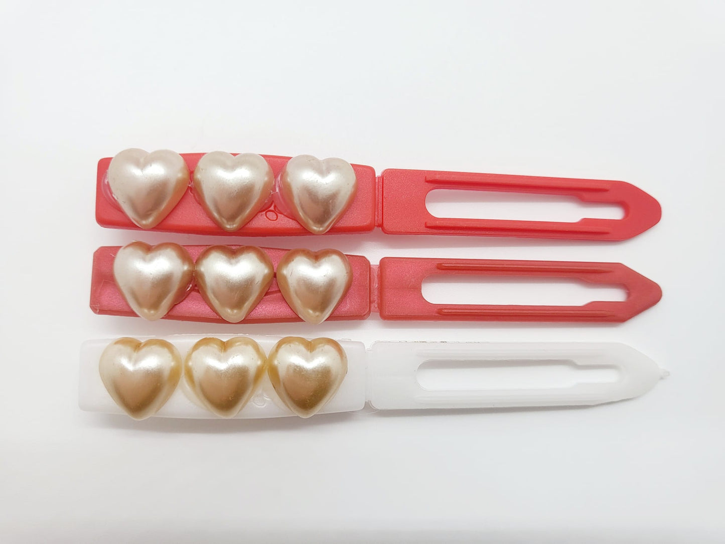 Valentine Gold Pearl hearts on 4.5cm Clips