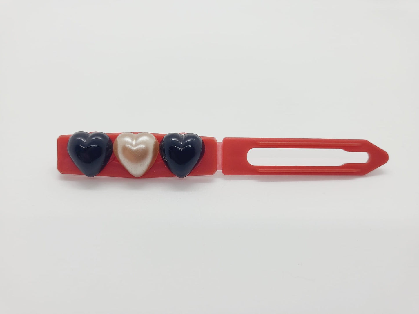 Valentine Pearl hearts on 4.5cm Clips