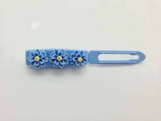 Baby Blue Daisy Chain Flower Top Knot Clip