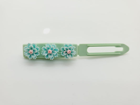 Minty Green Daisy Chain Flower Top Knot Clip